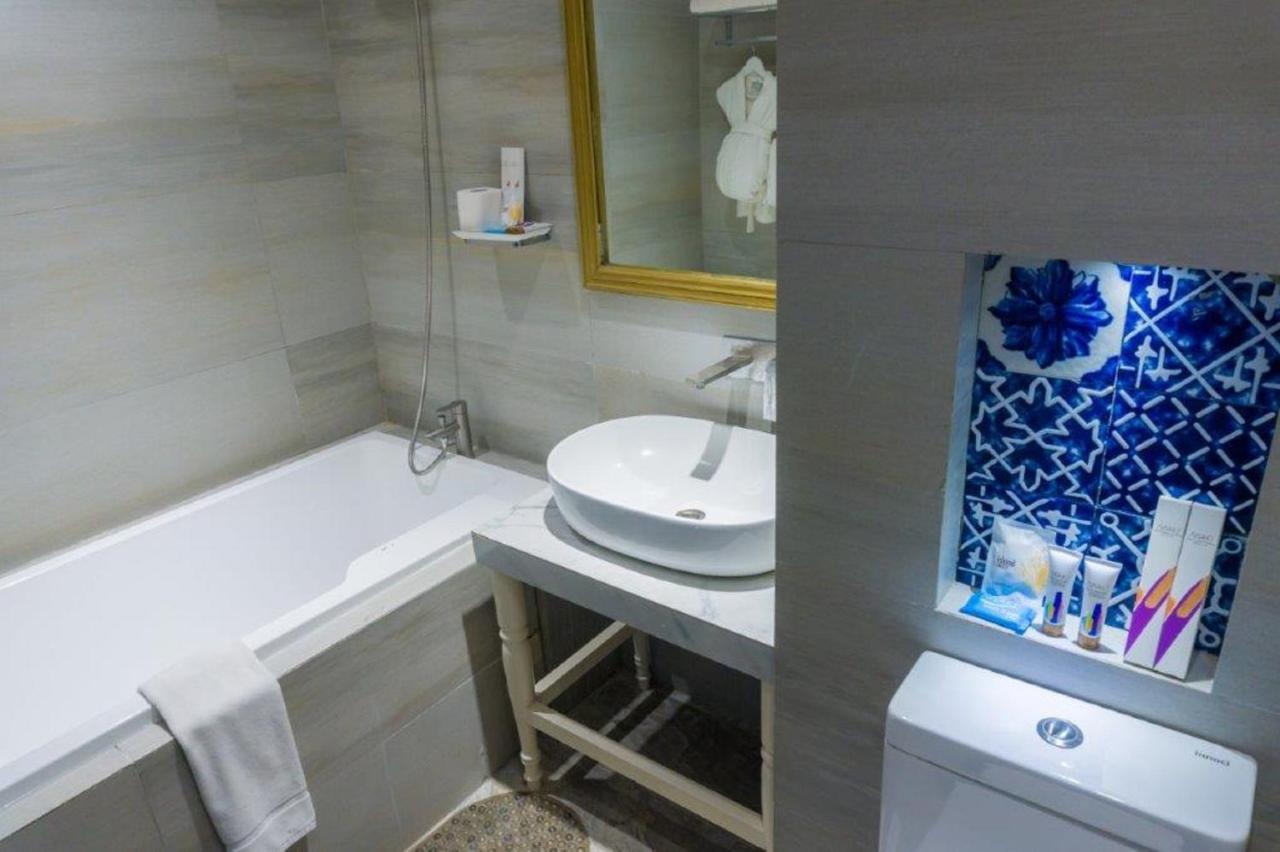 Camp Netanya Resort And Spa Mabini  Exteriör bild