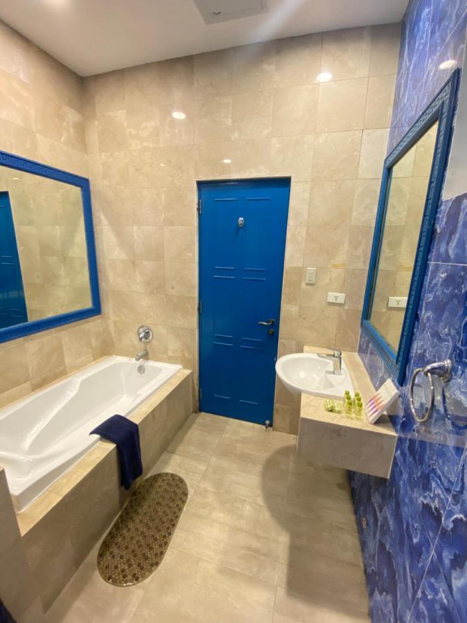 Camp Netanya Resort And Spa Mabini  Exteriör bild