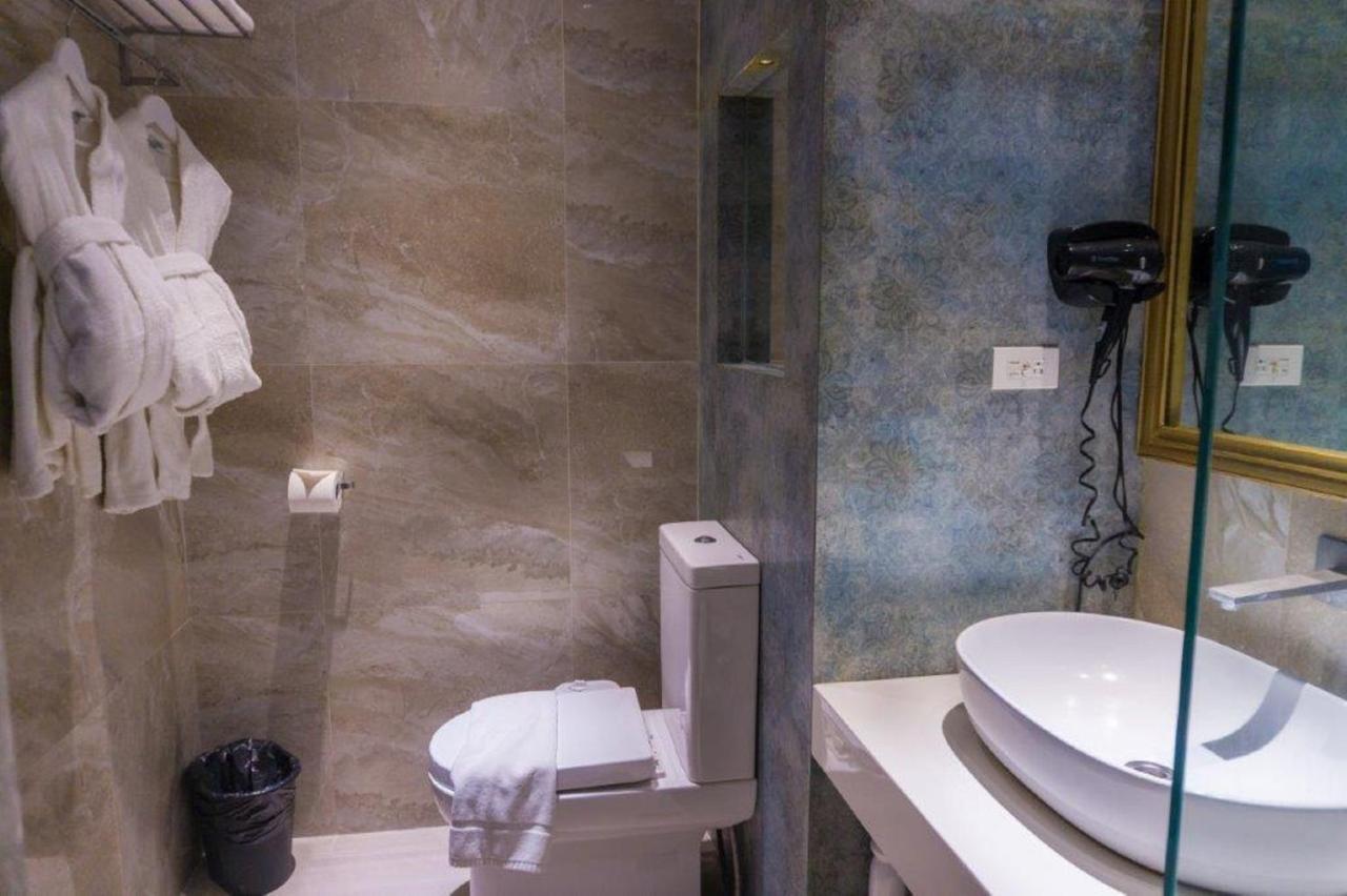 Camp Netanya Resort And Spa Mabini  Exteriör bild
